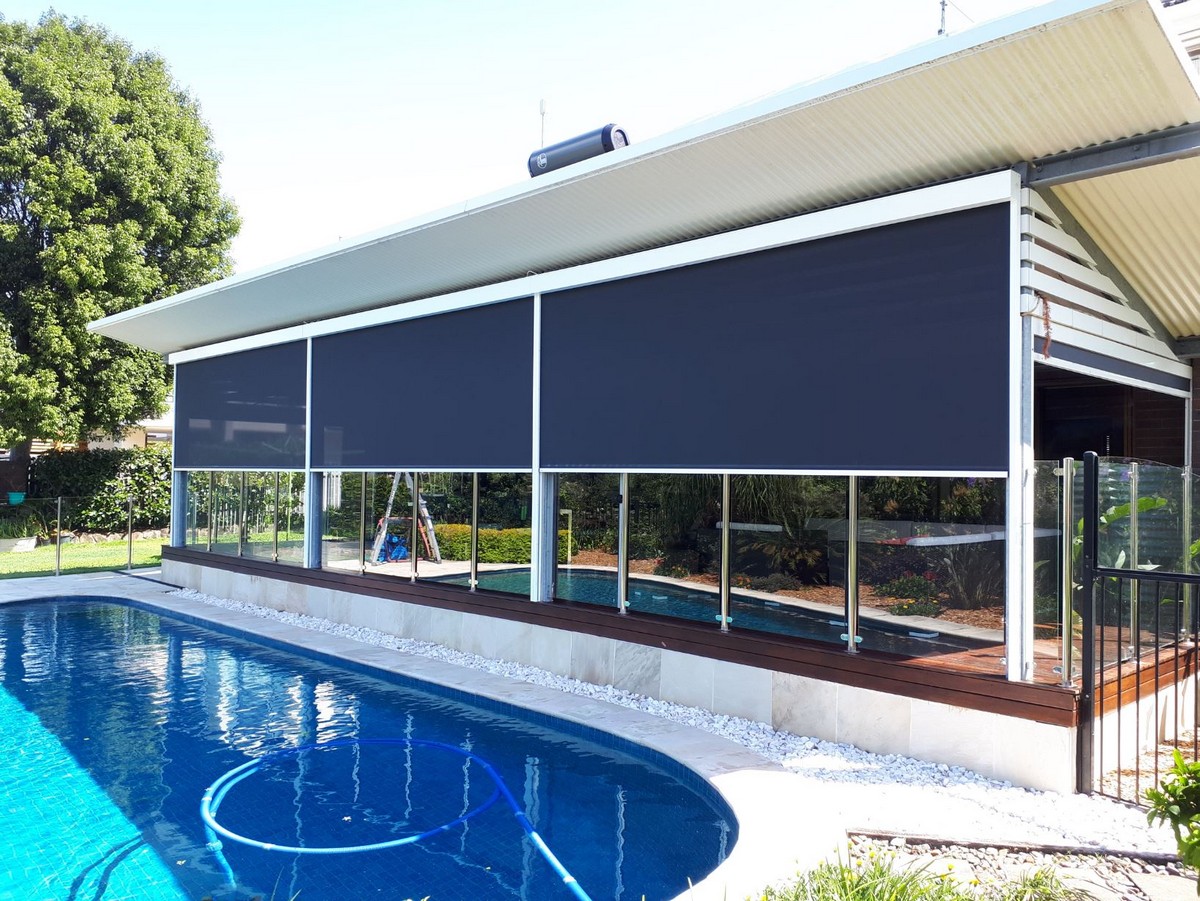 WINDPROOF ROLLER BLIND & ZIPSCREEN BLINDS